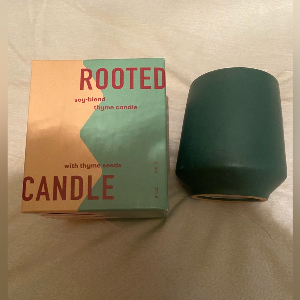 Rooted nwt thyme candle! Gorgeous!!